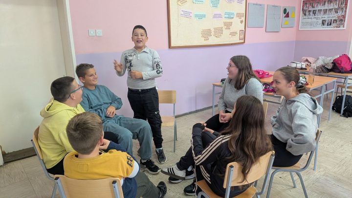 „FEJLESZD AZ ESZED!”